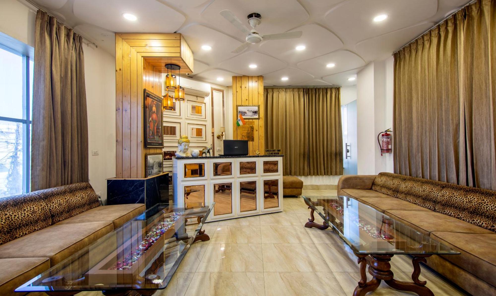 Itsy Hotels Sehdev Residency, Near Golden Temple Амритсар Экстерьер фото